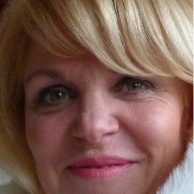 Yvonne Nicasie